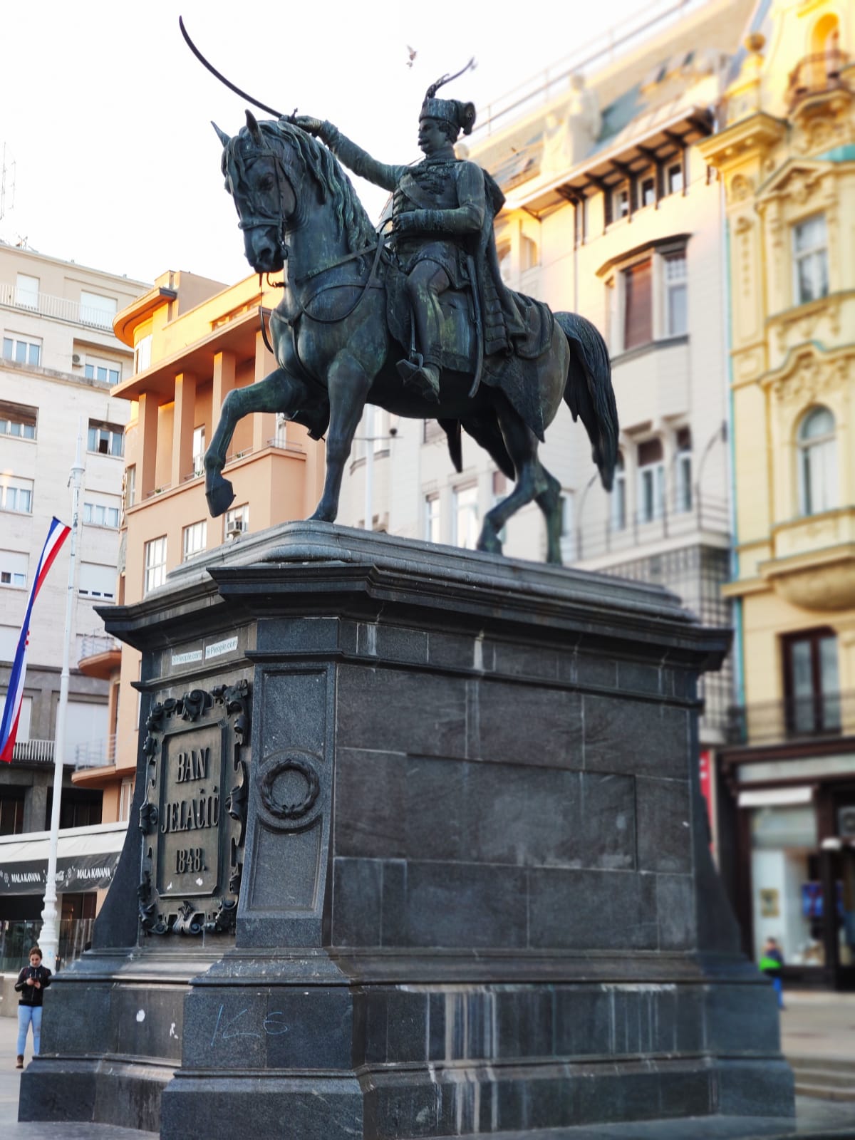 Brončani konjanici Zagreba